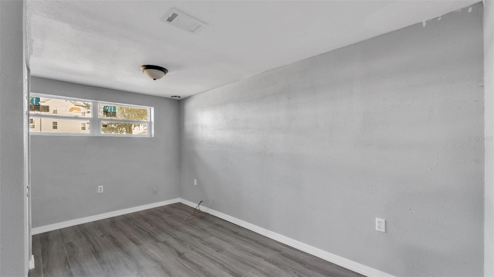 Image 14 of 36 For 1015 Browning Road