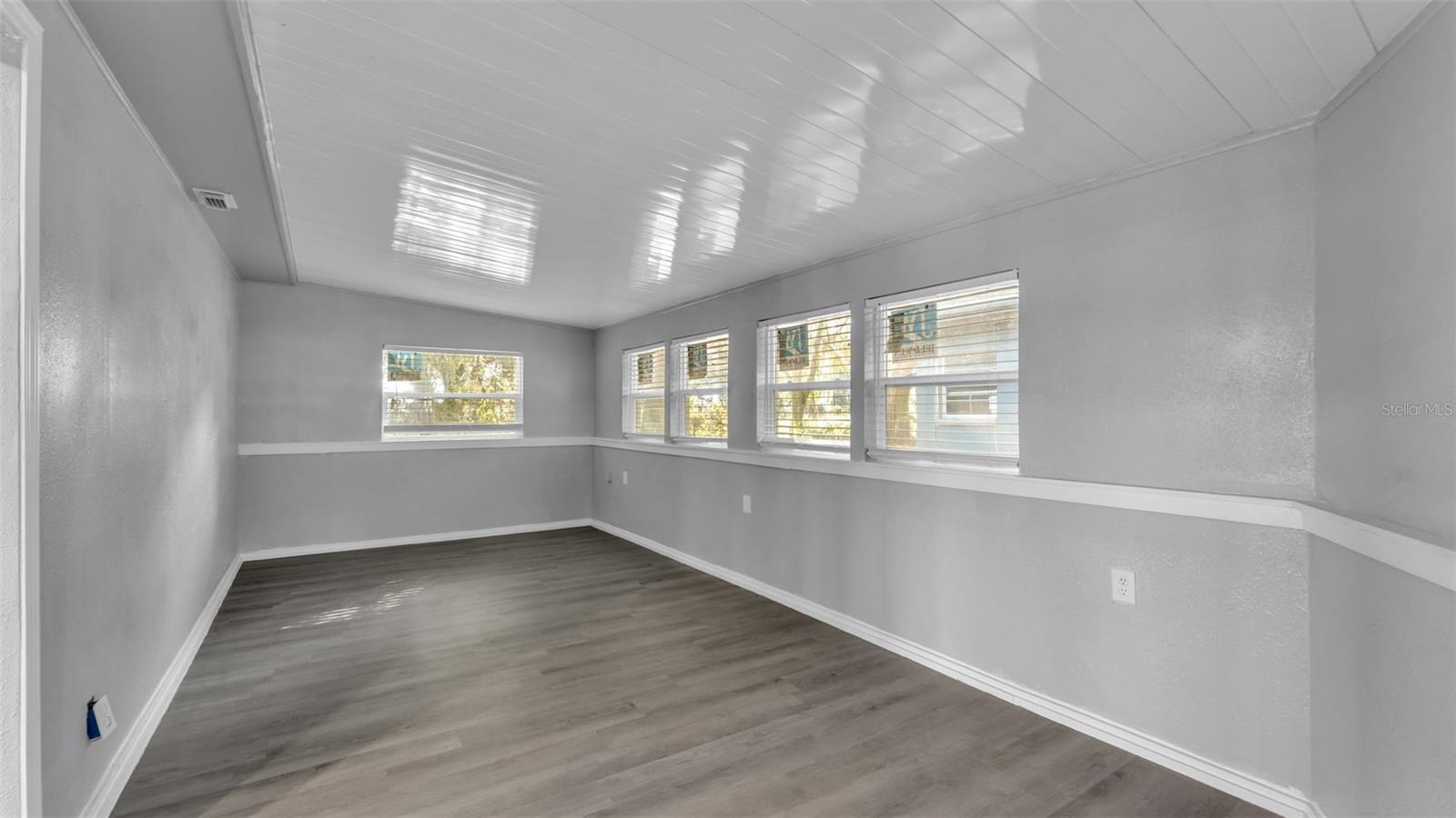 Image 25 of 36 For 1015 Browning Road