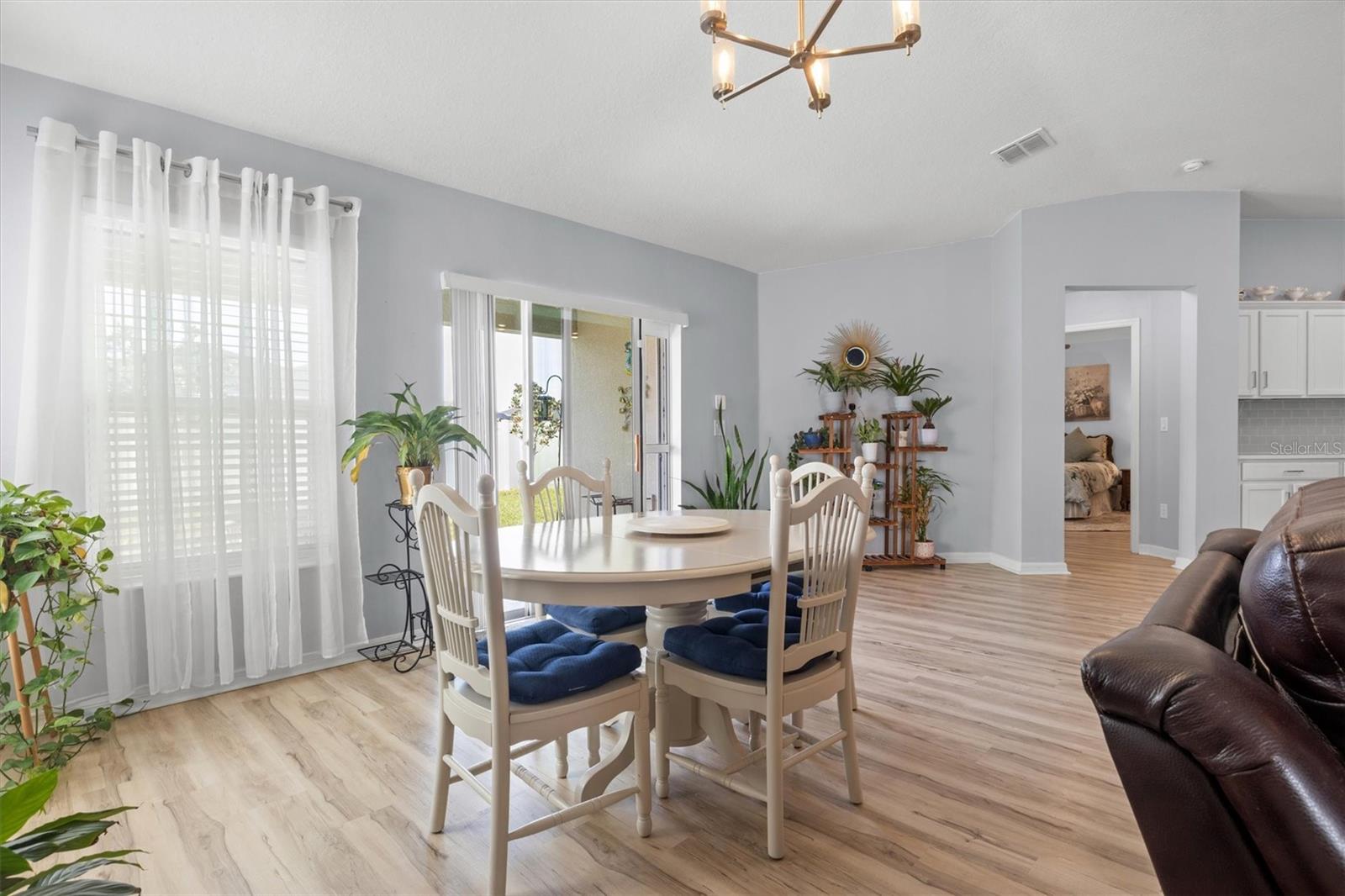 Image 17 of 40 For 1591 Mattie Pointe Place