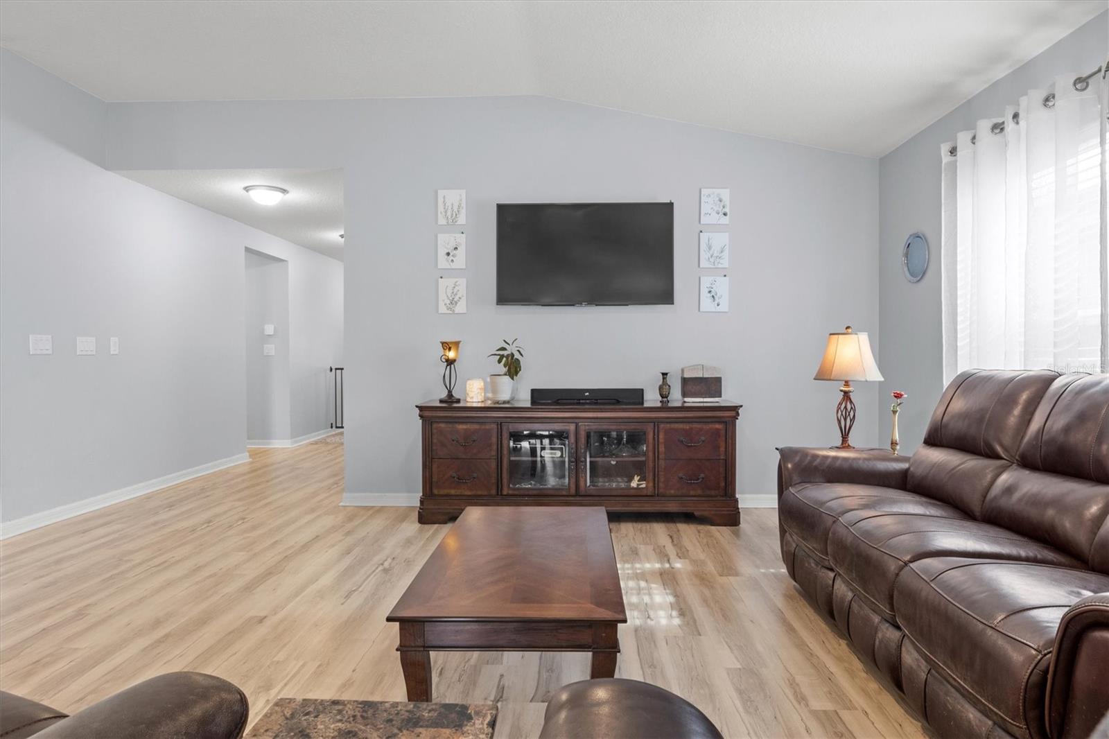 Image 9 of 40 For 1591 Mattie Pointe Place