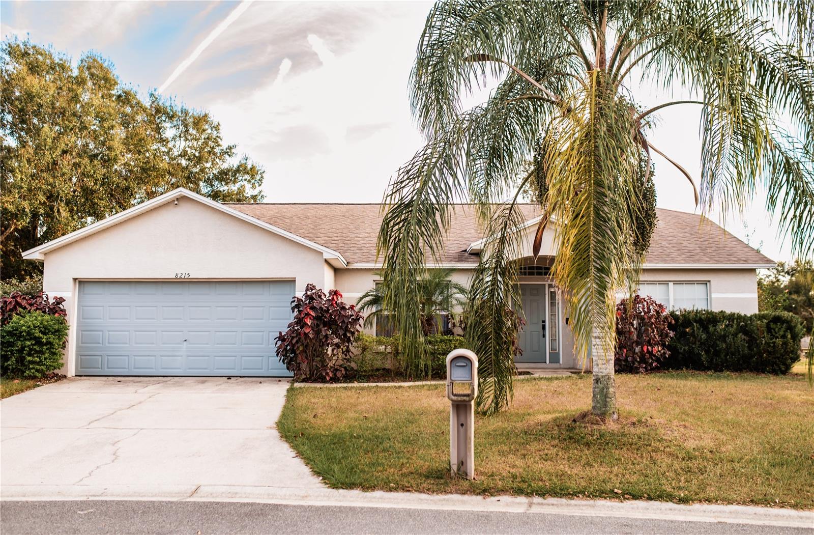 Details for 8215 Westmont Terrace Drive, LAKELAND, FL 33810