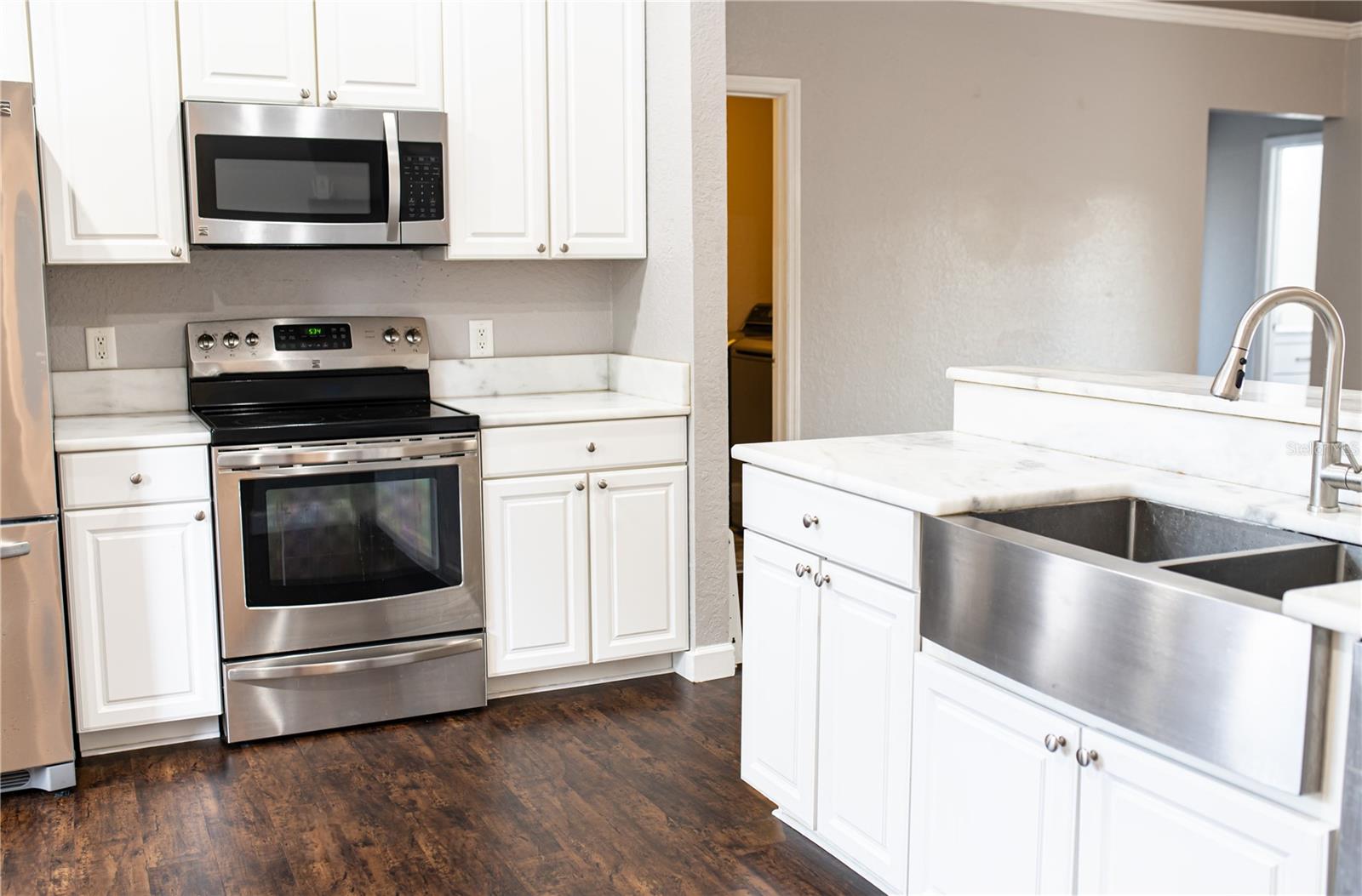 Image 4 of 24 For 8215 Westmont Terrace Drive