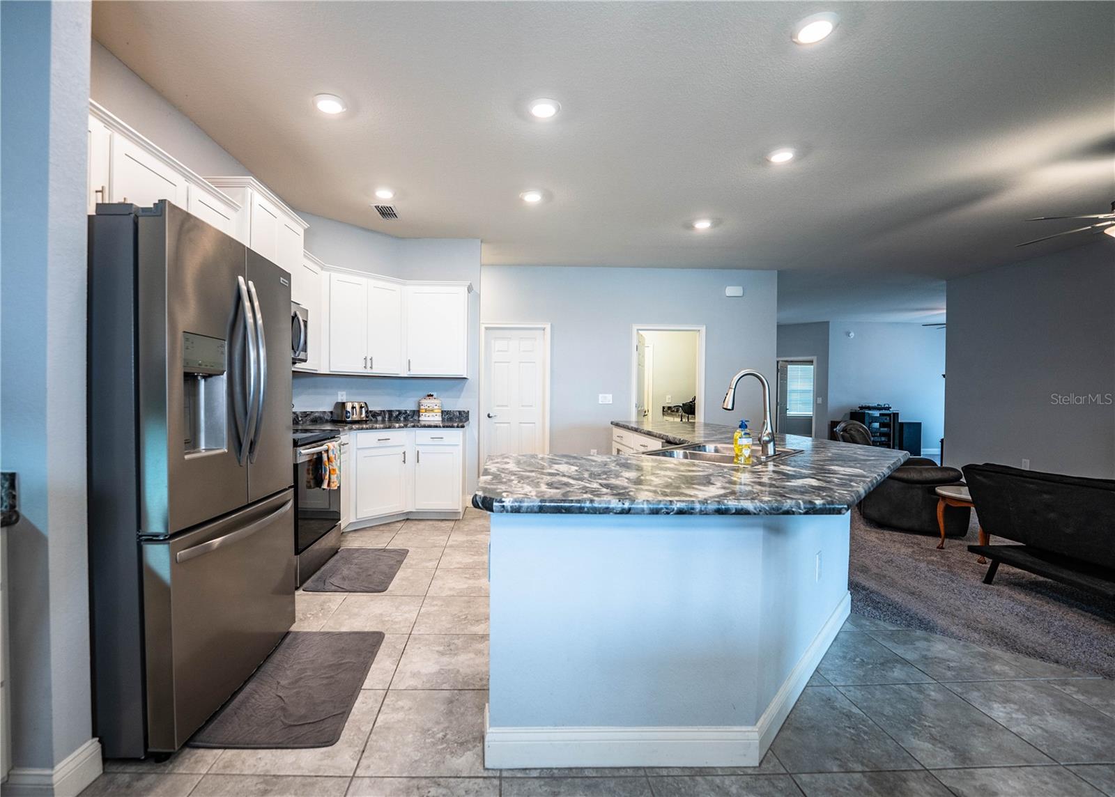 Image 10 of 75 For 261 Walkers Point Drive