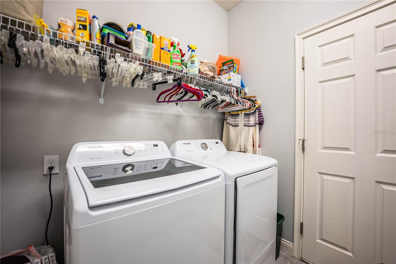 Image 19 of 75 For 261 Walkers Point Drive