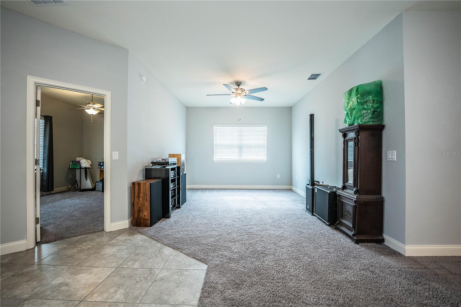 Image 23 of 75 For 261 Walkers Point Drive