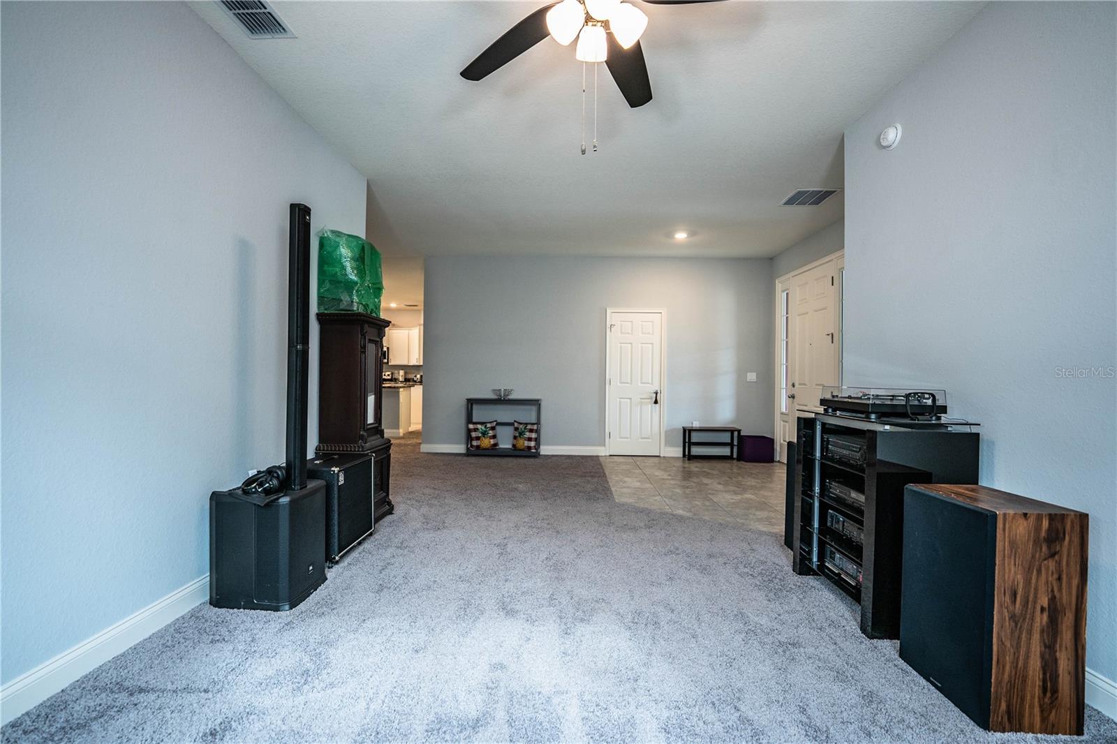 Image 24 of 75 For 261 Walkers Point Drive