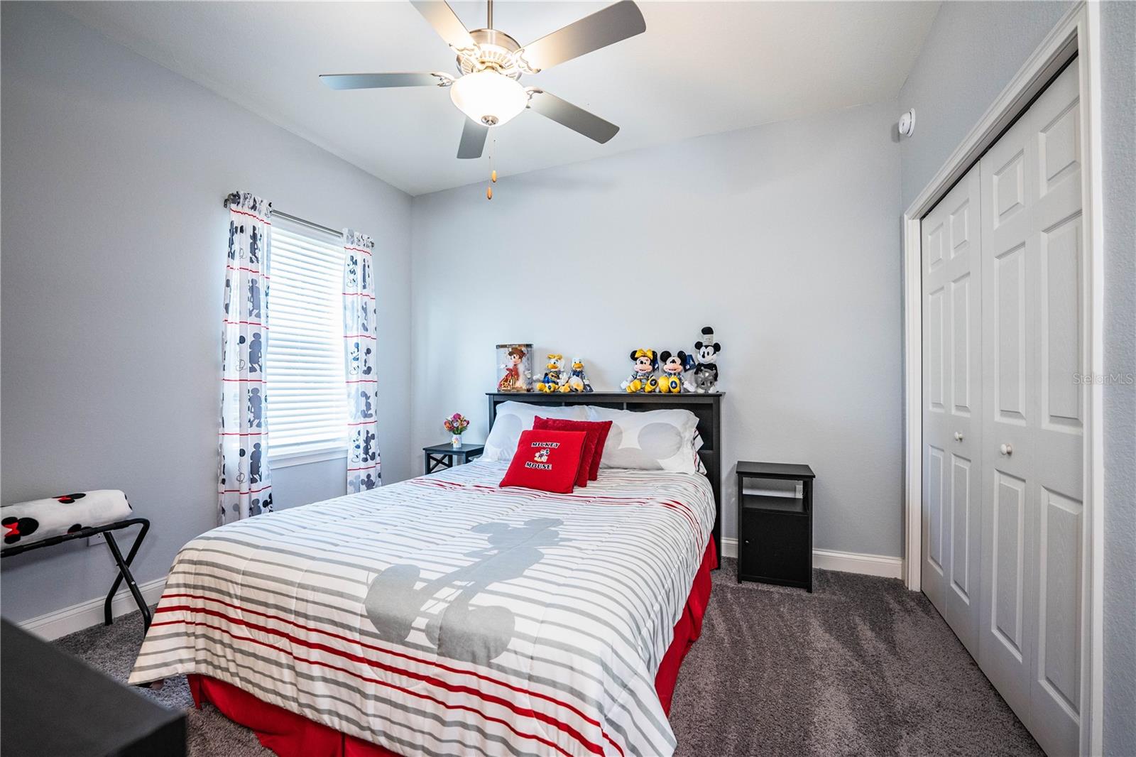 Image 39 of 75 For 261 Walkers Point Drive