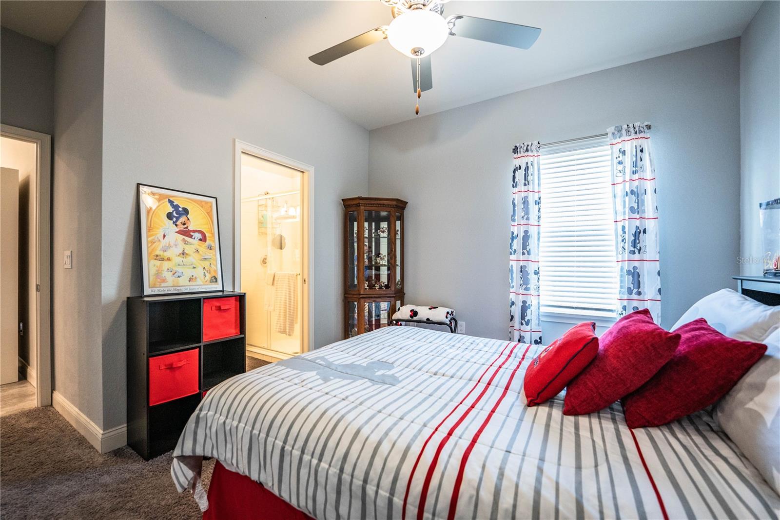 Image 40 of 75 For 261 Walkers Point Drive