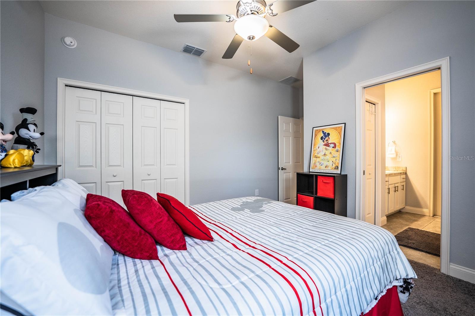 Image 41 of 75 For 261 Walkers Point Drive