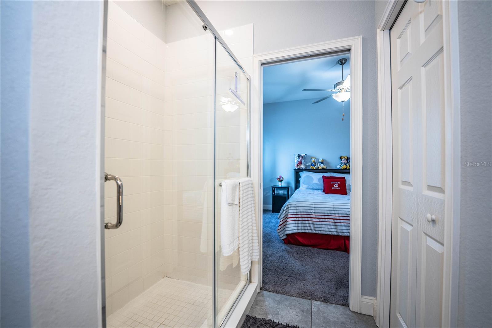 Image 45 of 75 For 261 Walkers Point Drive