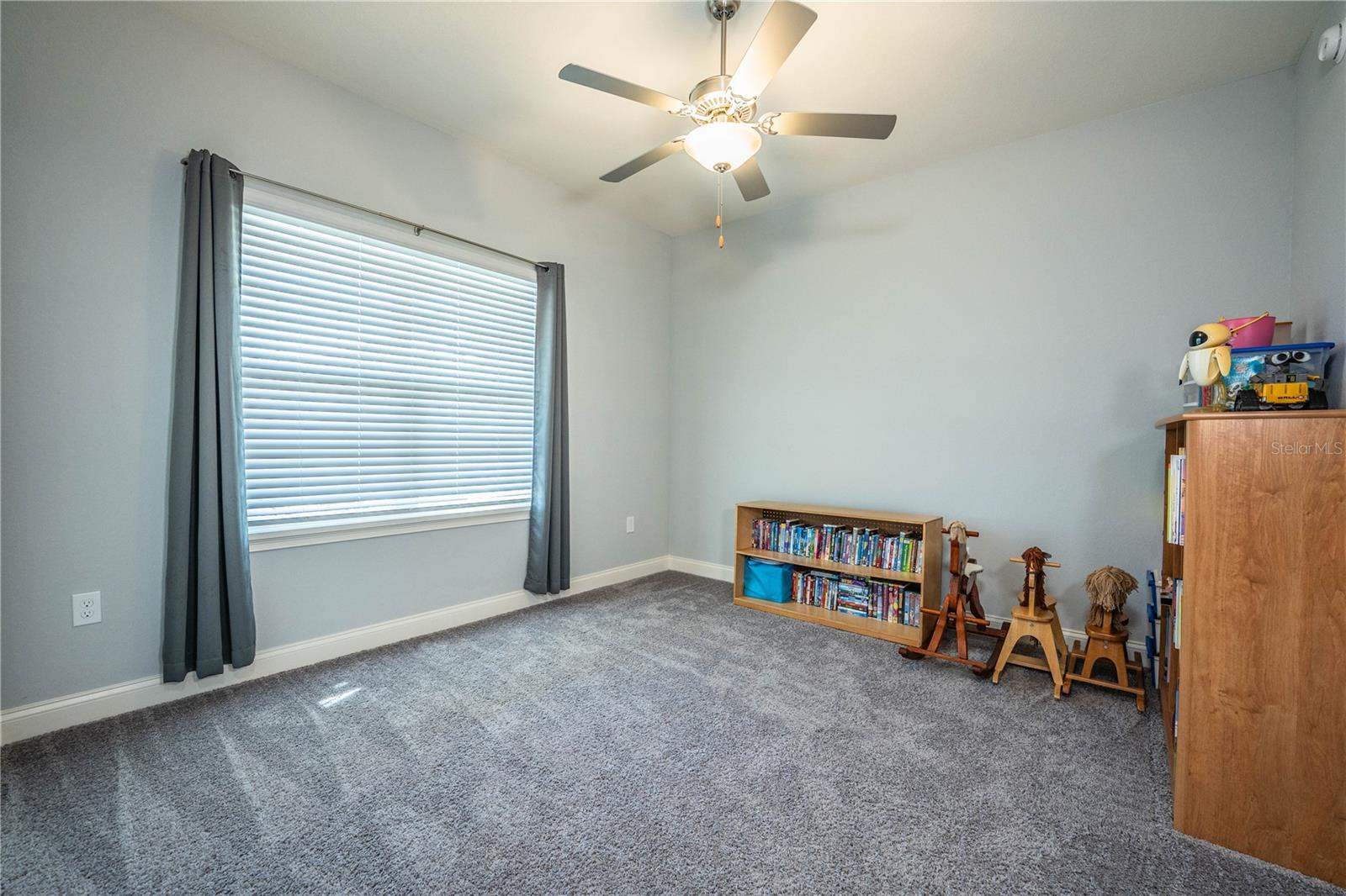 Image 50 of 75 For 261 Walkers Point Drive