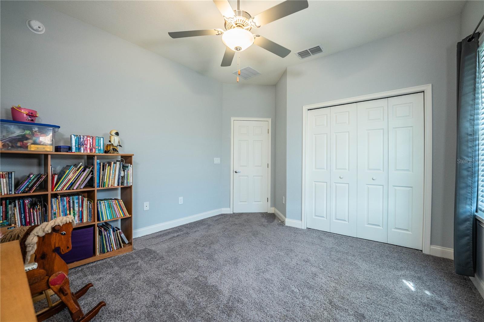 Image 51 of 75 For 261 Walkers Point Drive