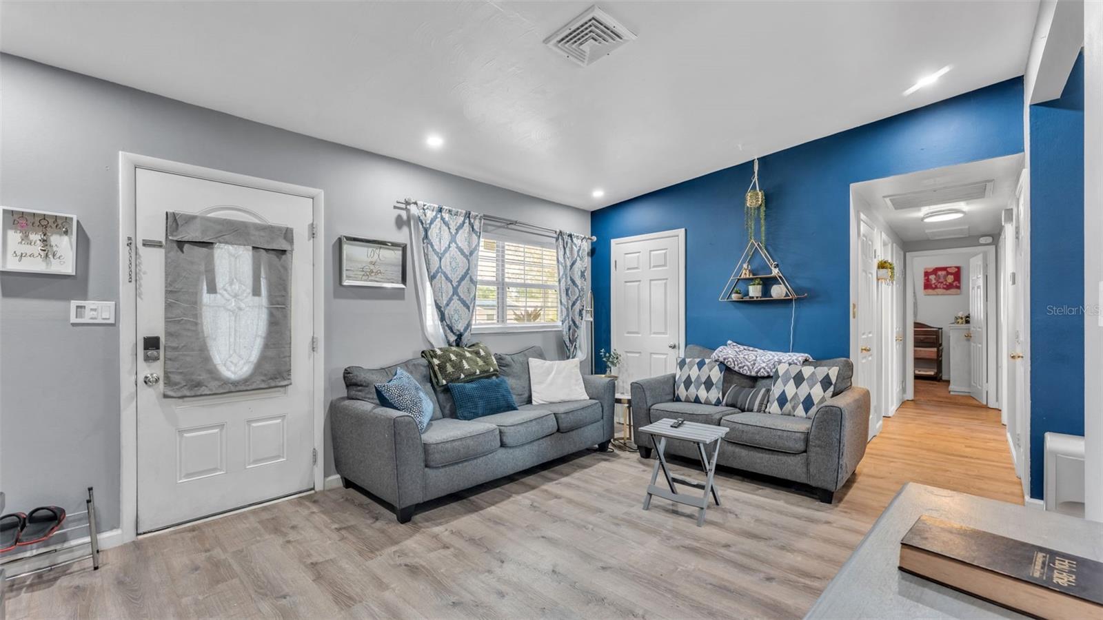 Image 12 of 38 For 803 Casselberry Drive