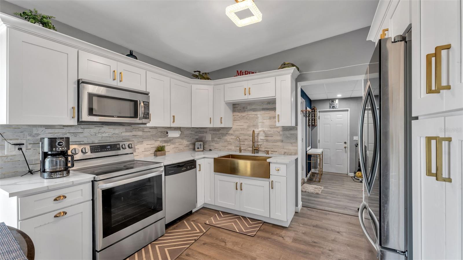 Image 7 of 38 For 803 Casselberry Drive