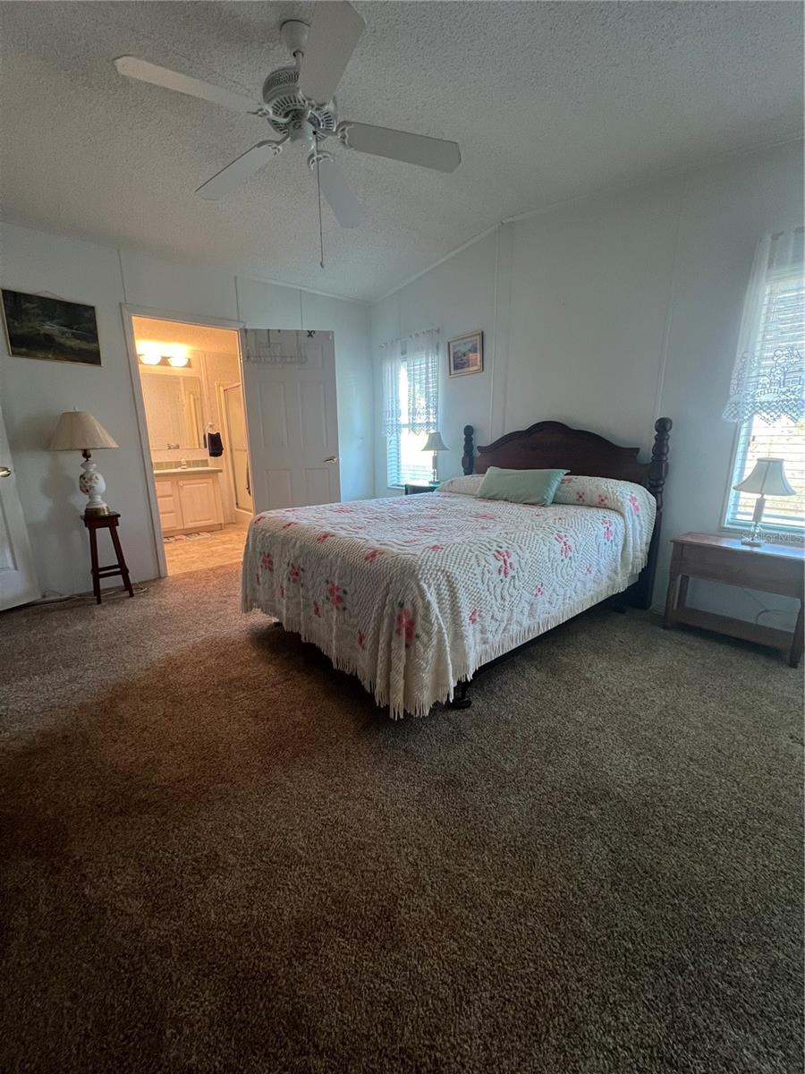 Image 14 of 23 For 6236 Knotty Pine Drive Se