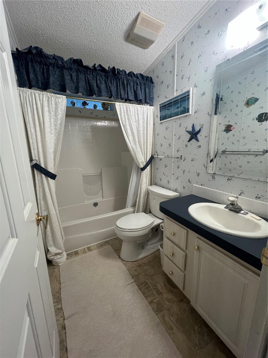 Image 20 of 23 For 6236 Knotty Pine Drive Se