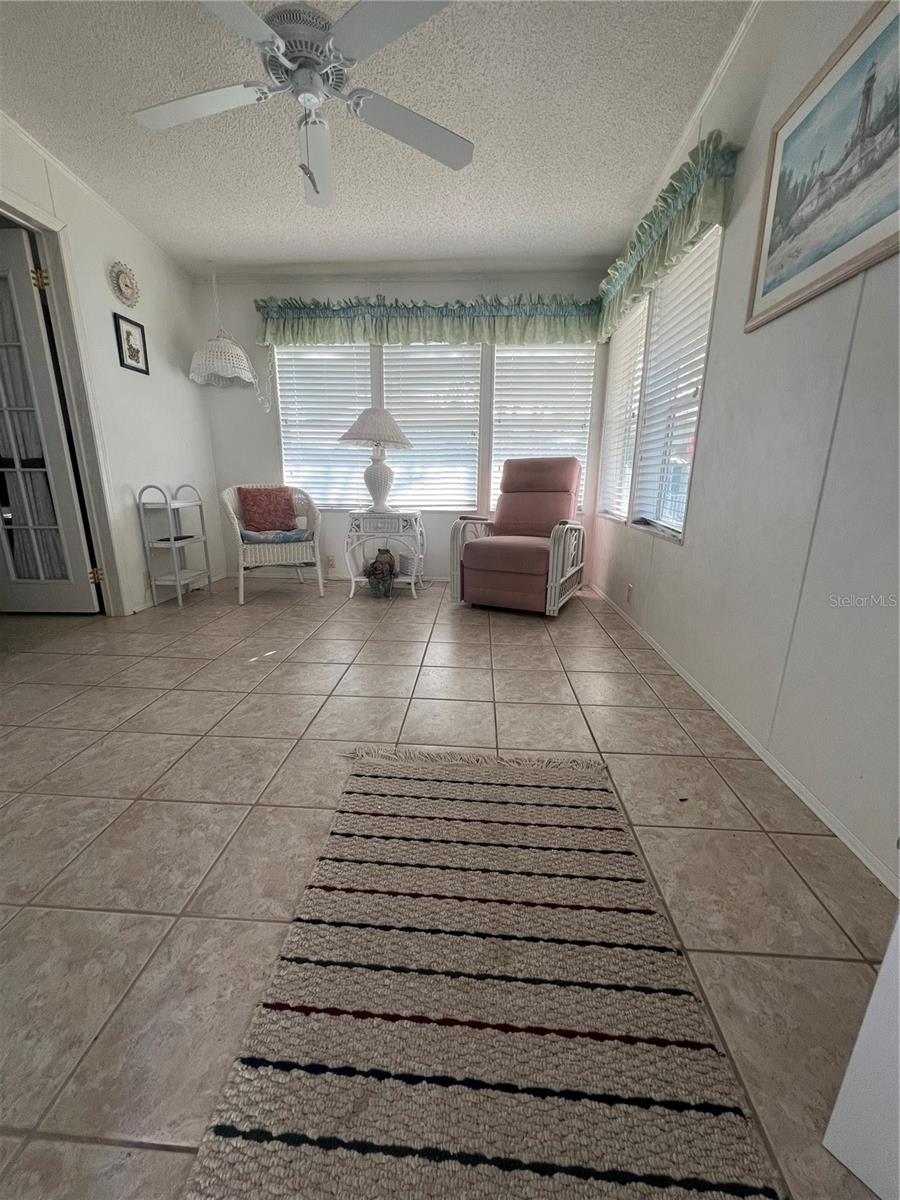 Image 4 of 23 For 6236 Knotty Pine Drive Se