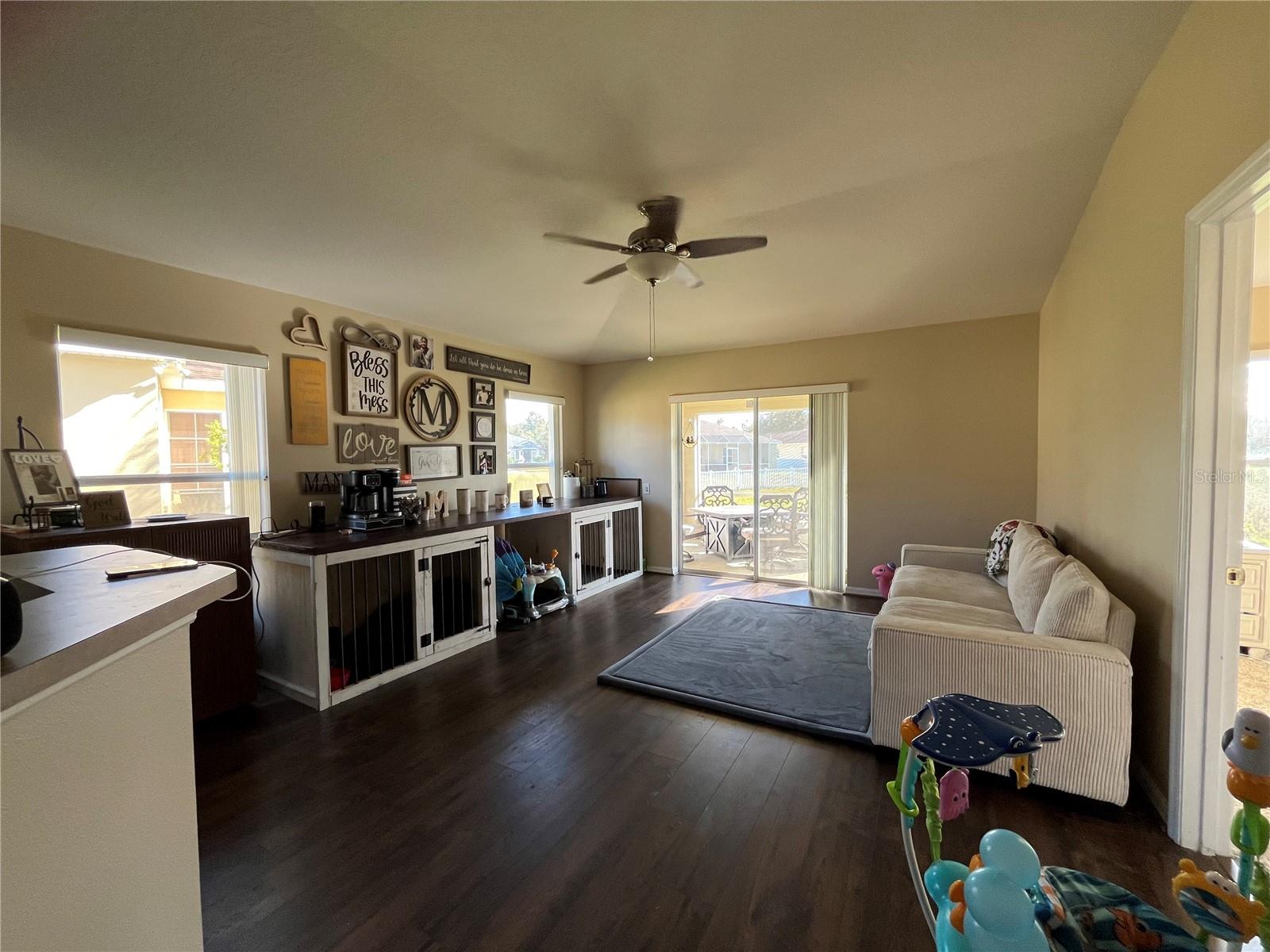 Image 17 of 63 For 3833 Whistlewood Circle