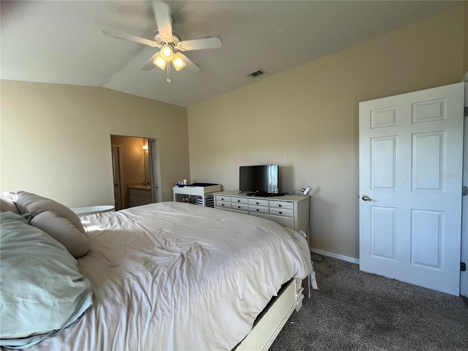 Image 21 of 63 For 3833 Whistlewood Circle