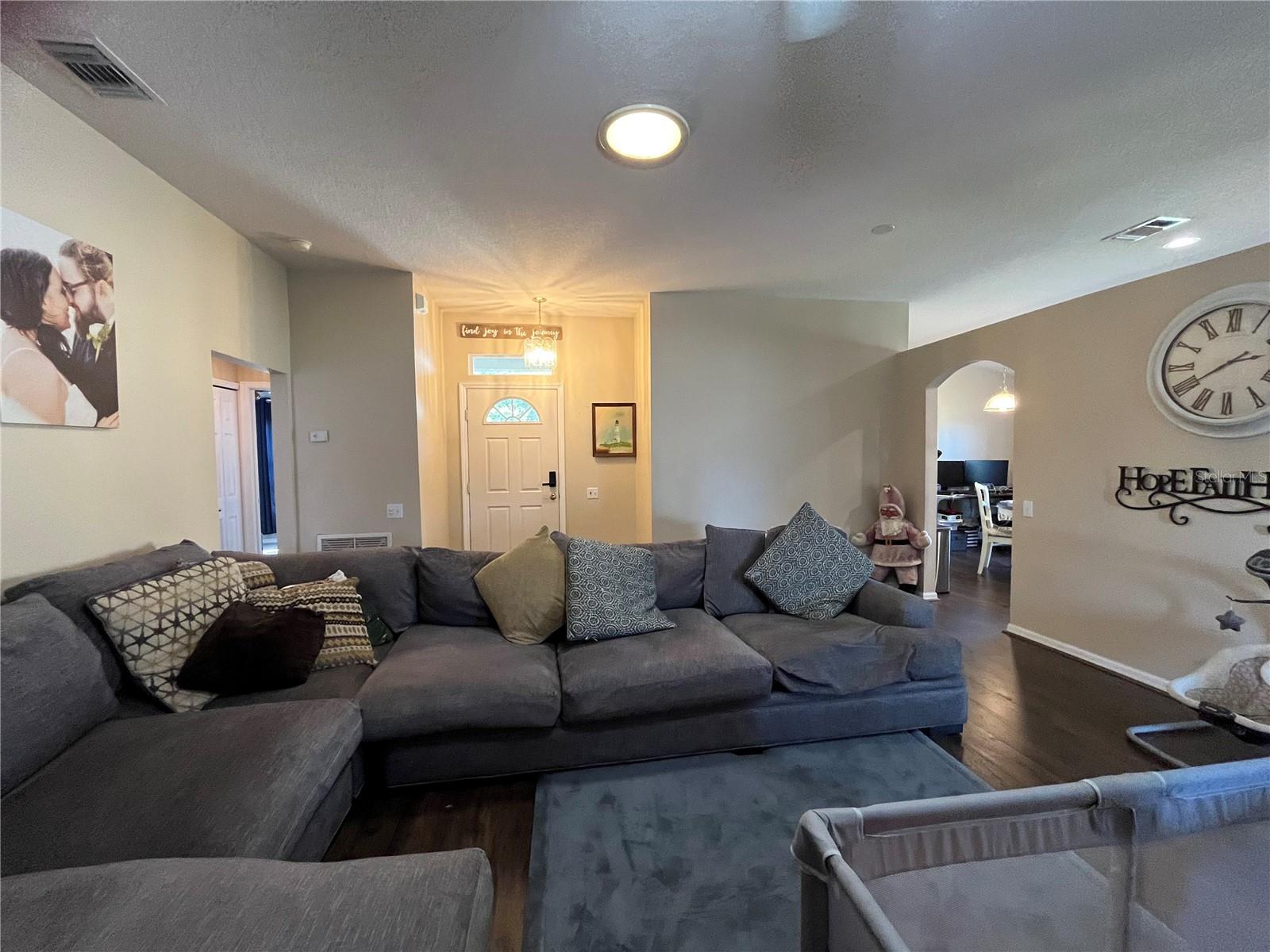 Image 5 of 63 For 3833 Whistlewood Circle