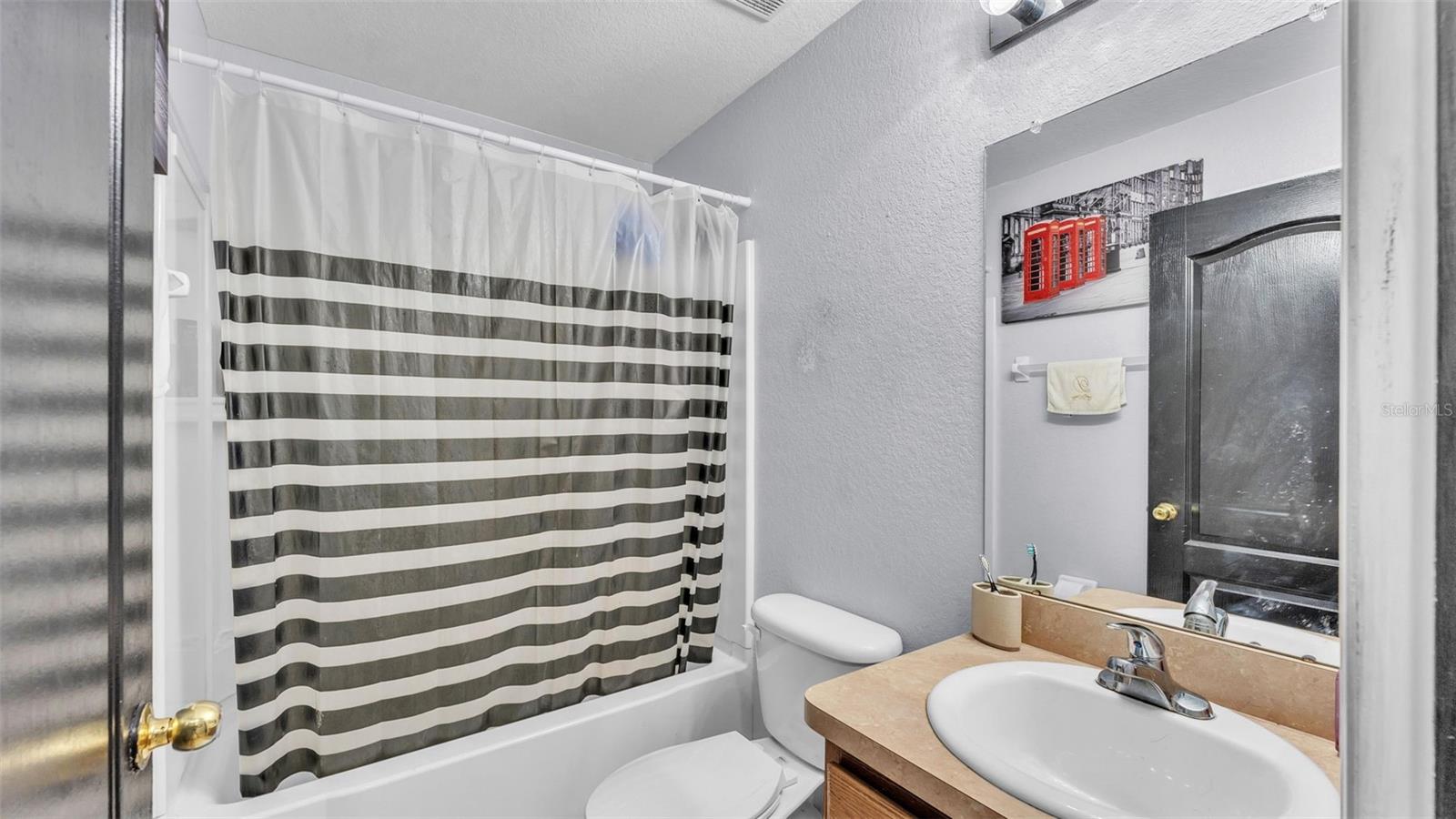 Image 13 of 17 For 834 Auburn Preserve Boulevard