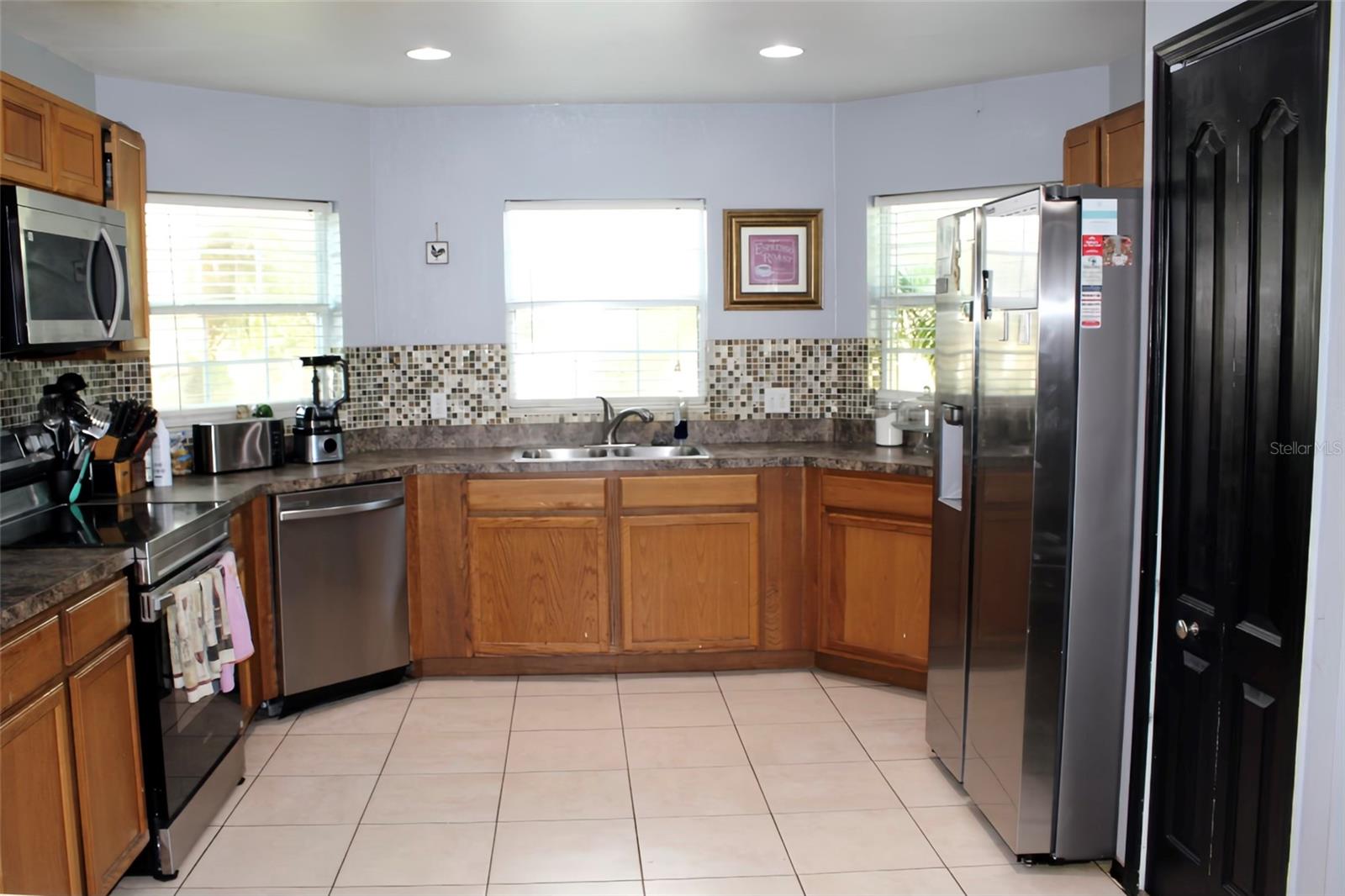 Image 6 of 17 For 834 Auburn Preserve Boulevard