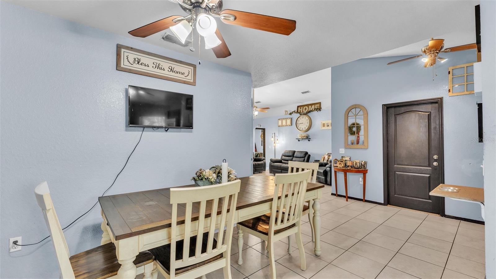 Image 7 of 17 For 834 Auburn Preserve Boulevard