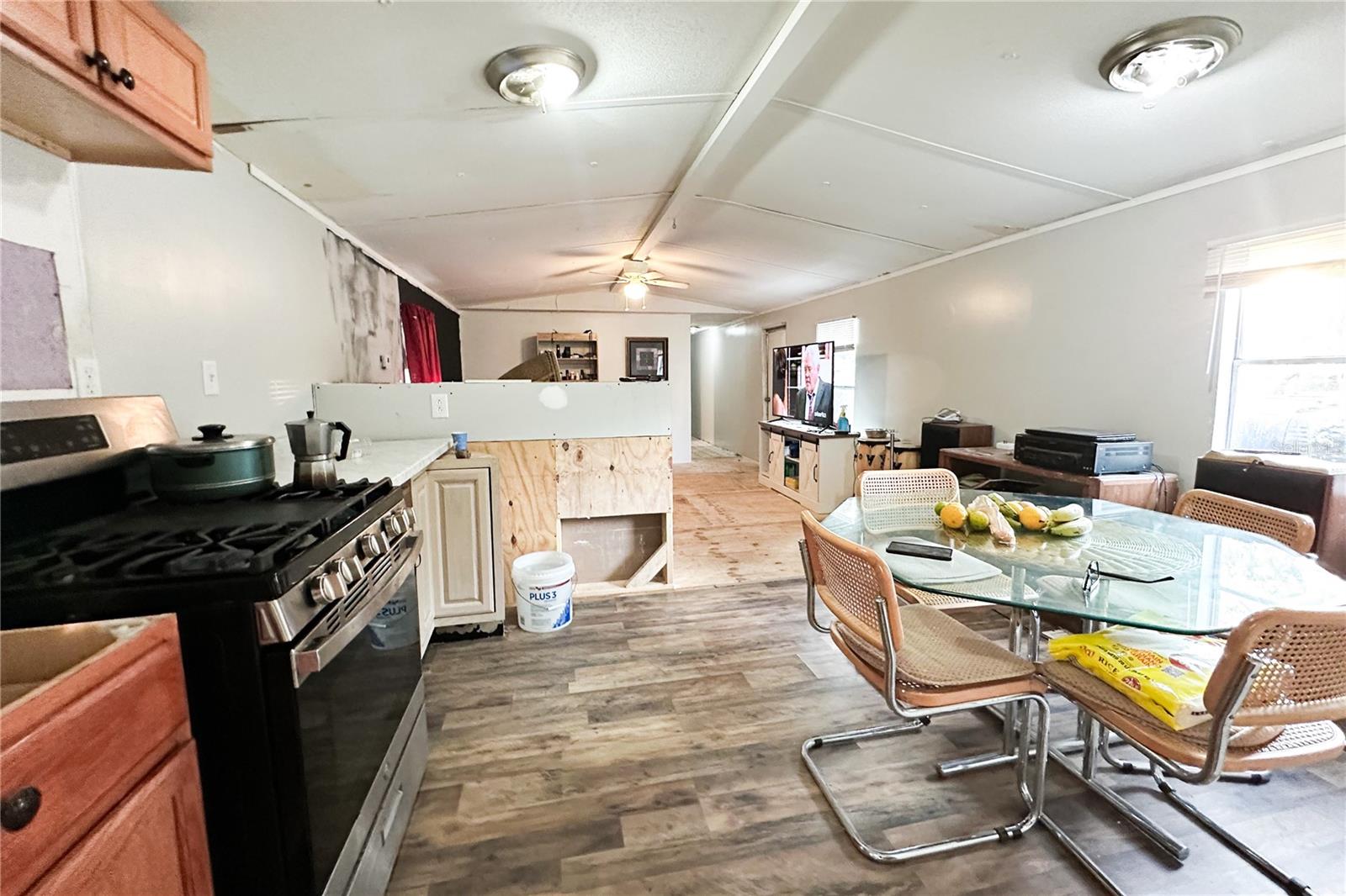 Image 14 of 50 For 198 Spurlock Road