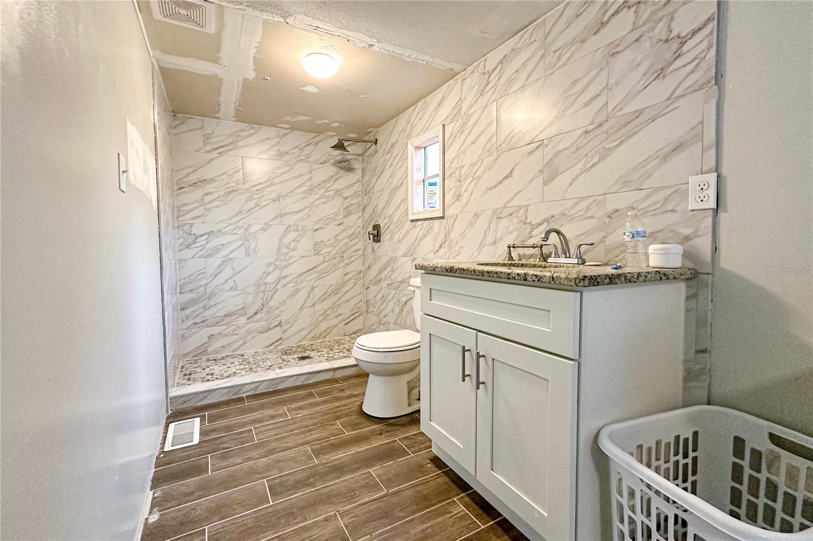 Image 26 of 50 For 198 Spurlock Road