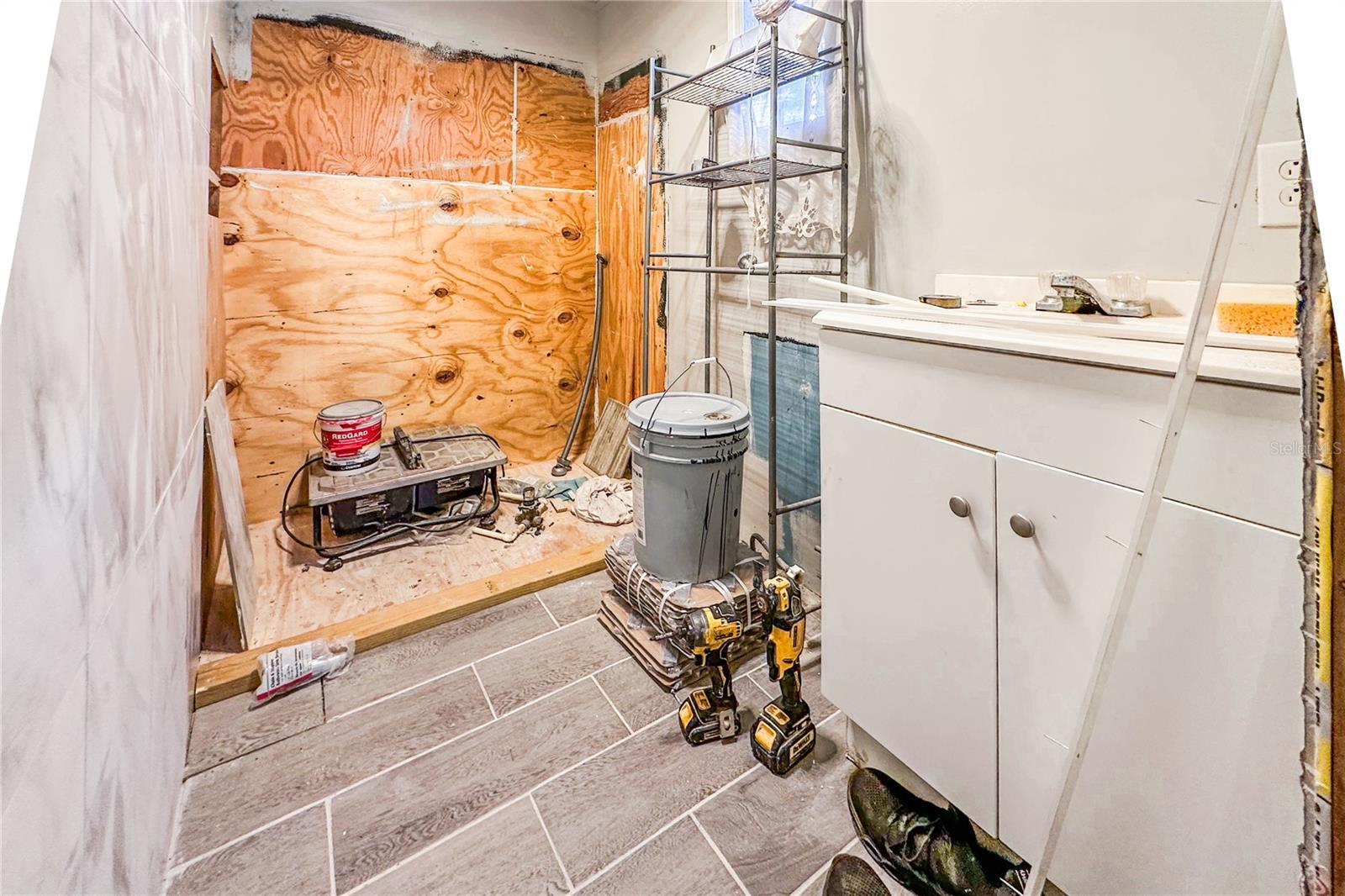 Image 29 of 50 For 198 Spurlock Road