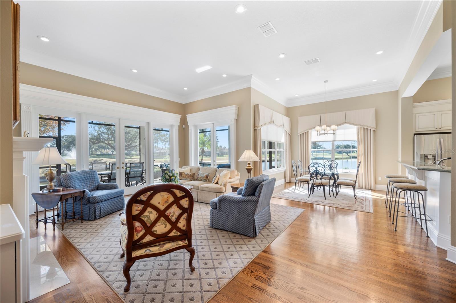 Image 32 of 86 For 2640 Bellerive Drive