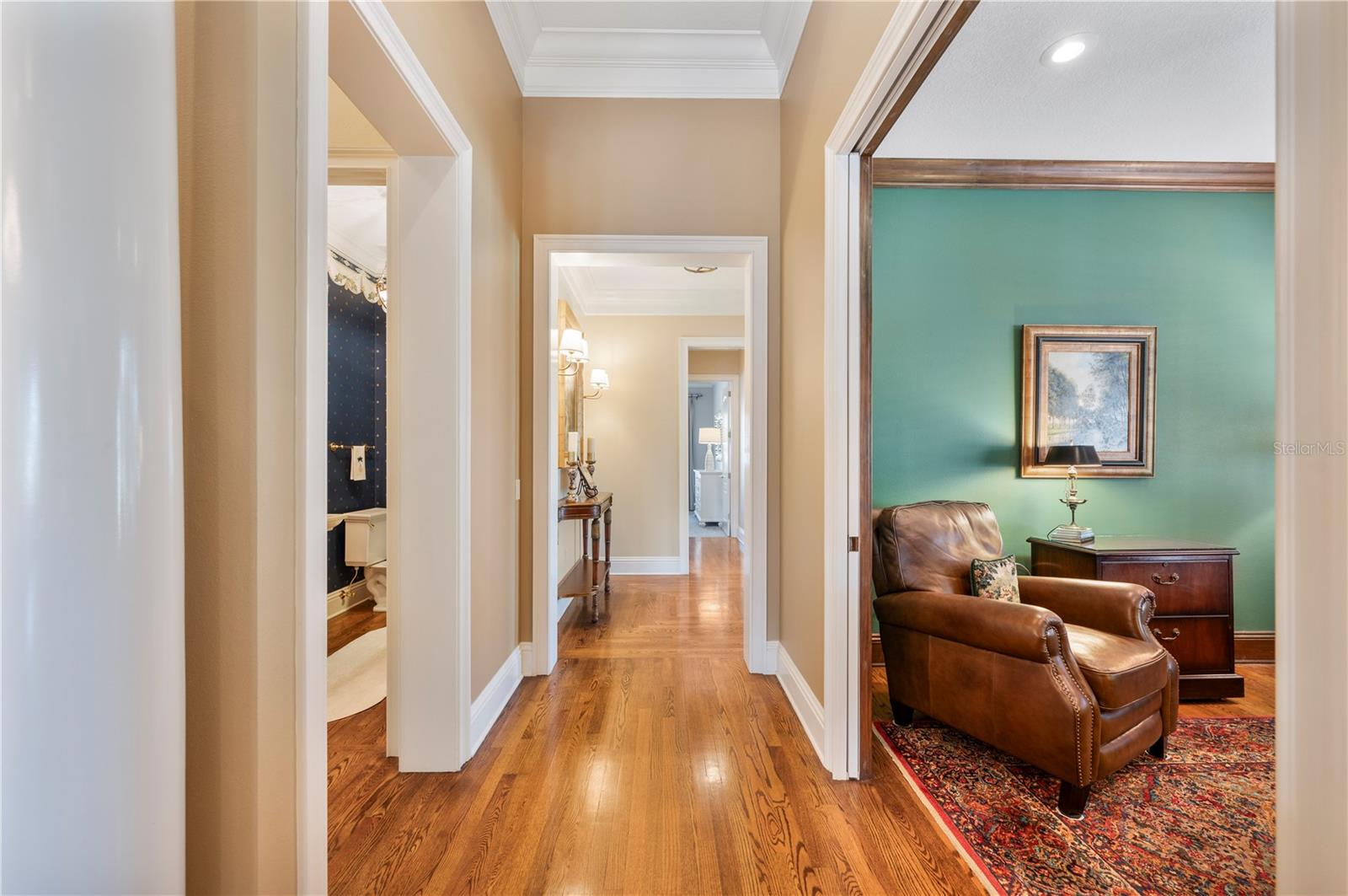 Image 33 of 86 For 2640 Bellerive Drive