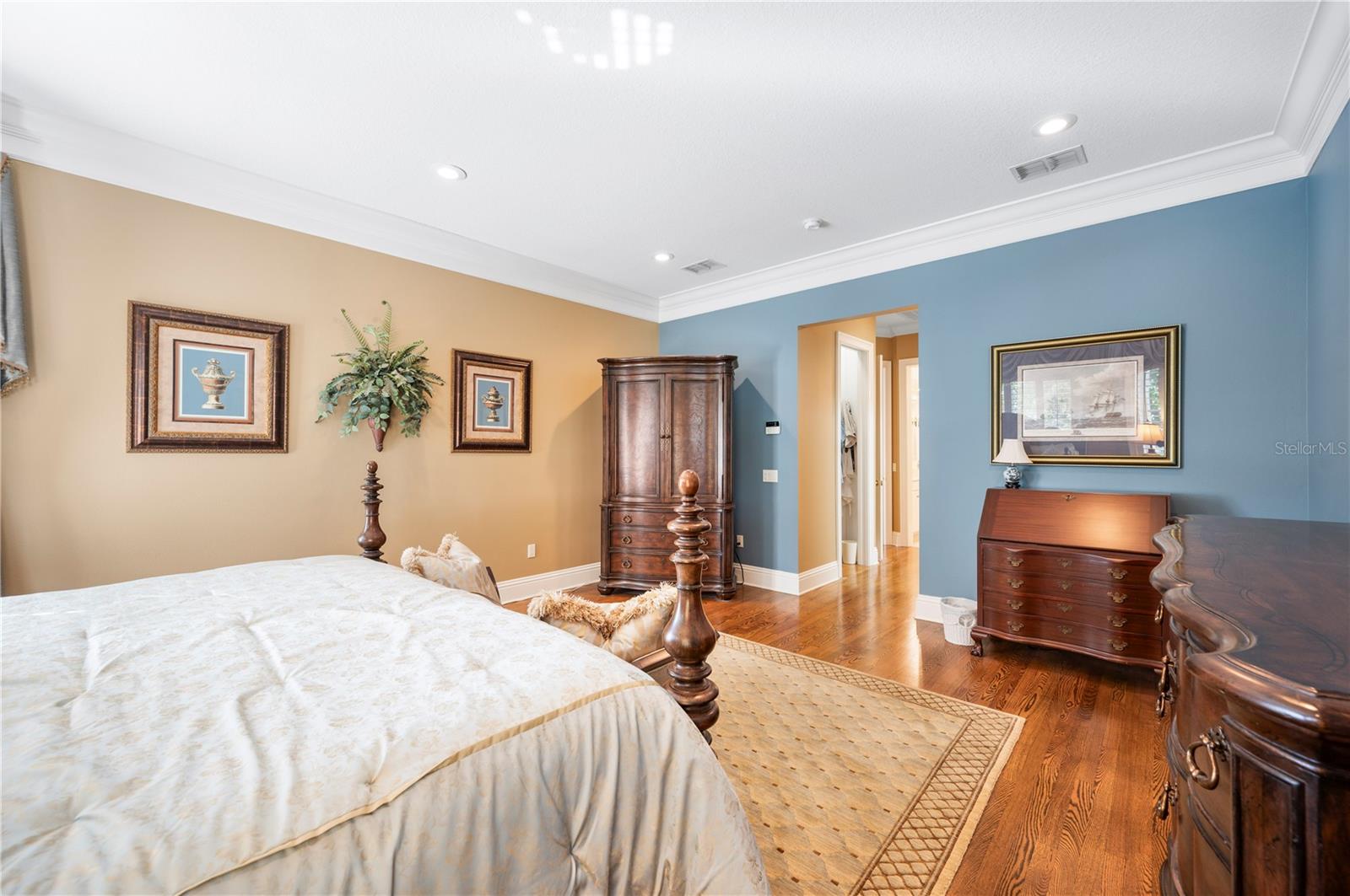 Image 39 of 86 For 2640 Bellerive Drive