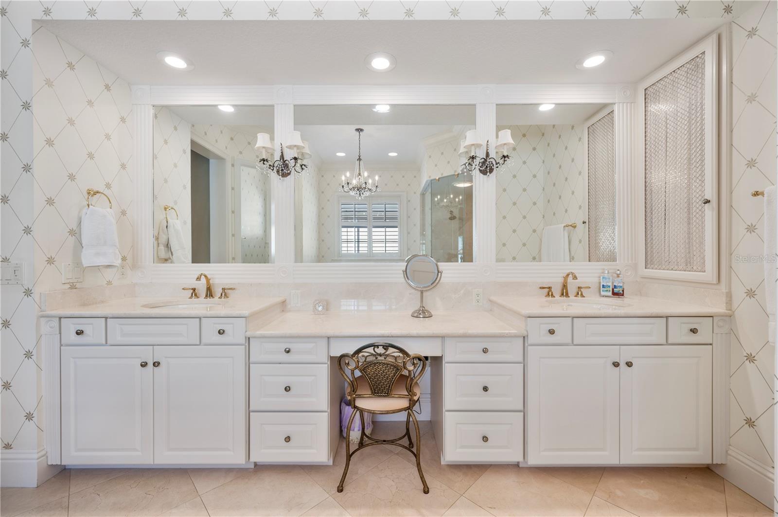 Image 43 of 86 For 2640 Bellerive Drive