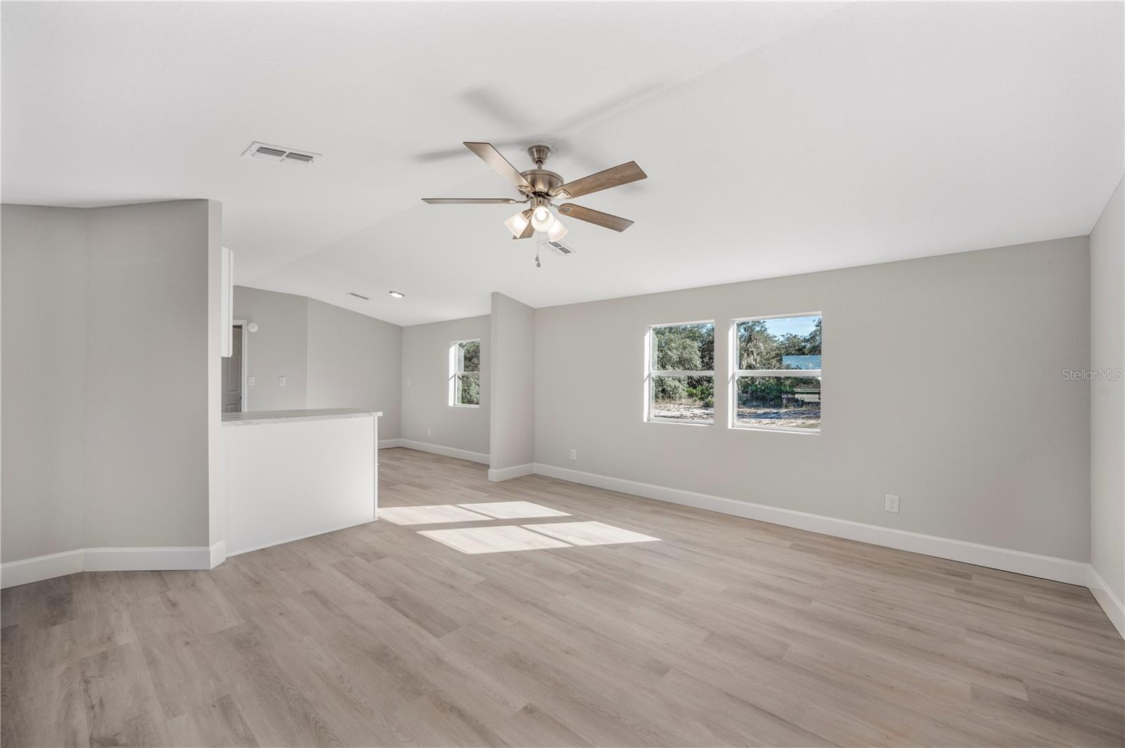 Image 4 of 36 For 4515 Sarver Avenue