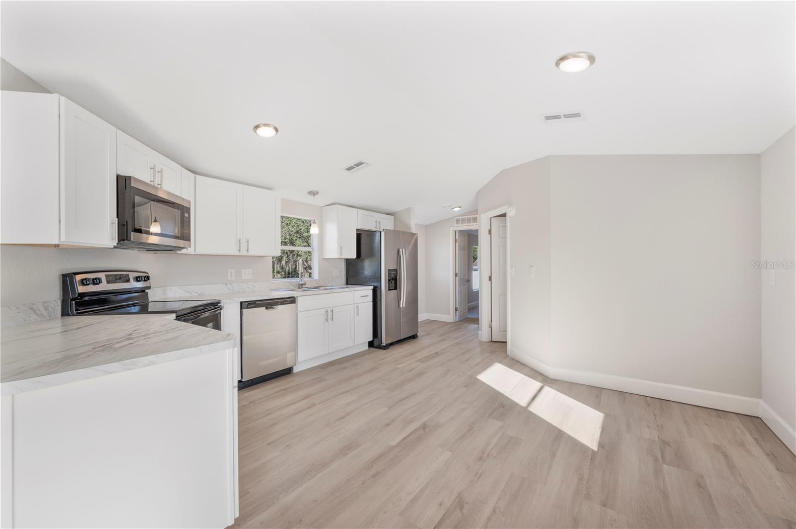 Image 8 of 36 For 4515 Sarver Avenue