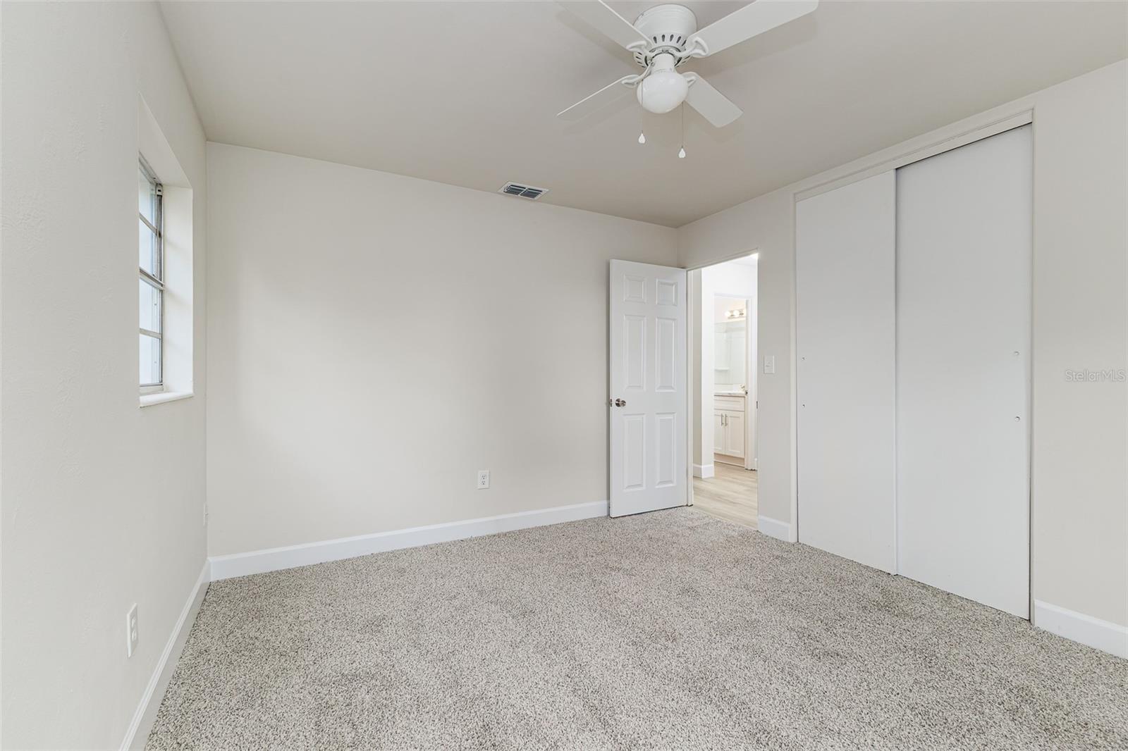 Image 11 of 18 For 1664 Bayview Drive