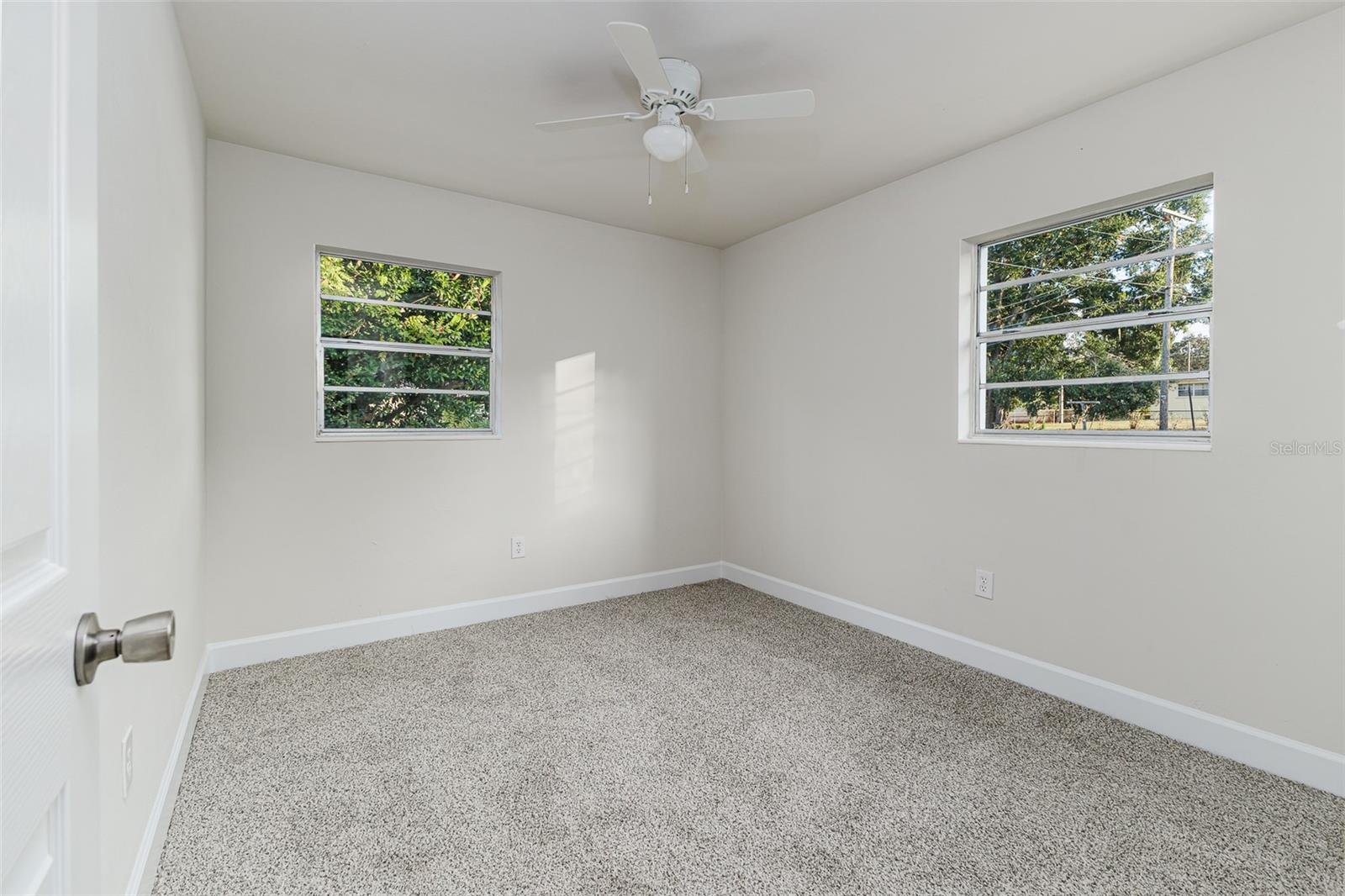 Image 12 of 18 For 1664 Bayview Drive