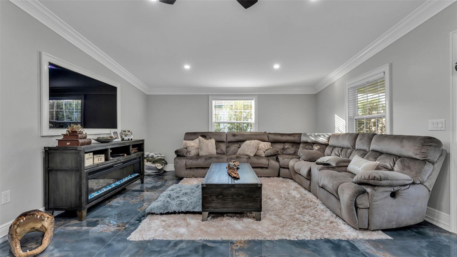 Image 46 of 85 For 165 Arianna Way