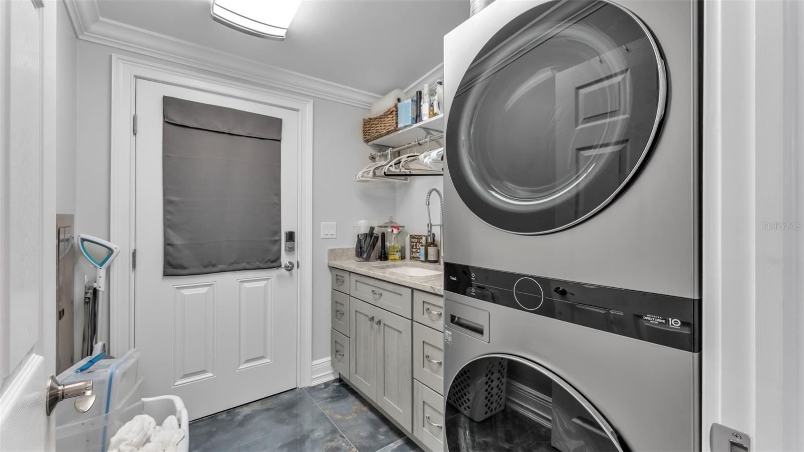 Image 54 of 85 For 165 Arianna Way