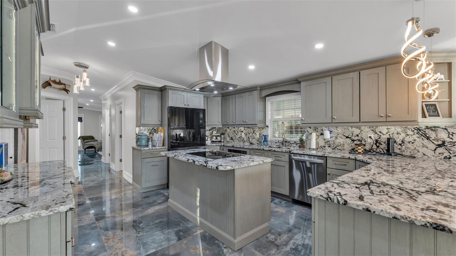 Image 62 of 85 For 165 Arianna Way