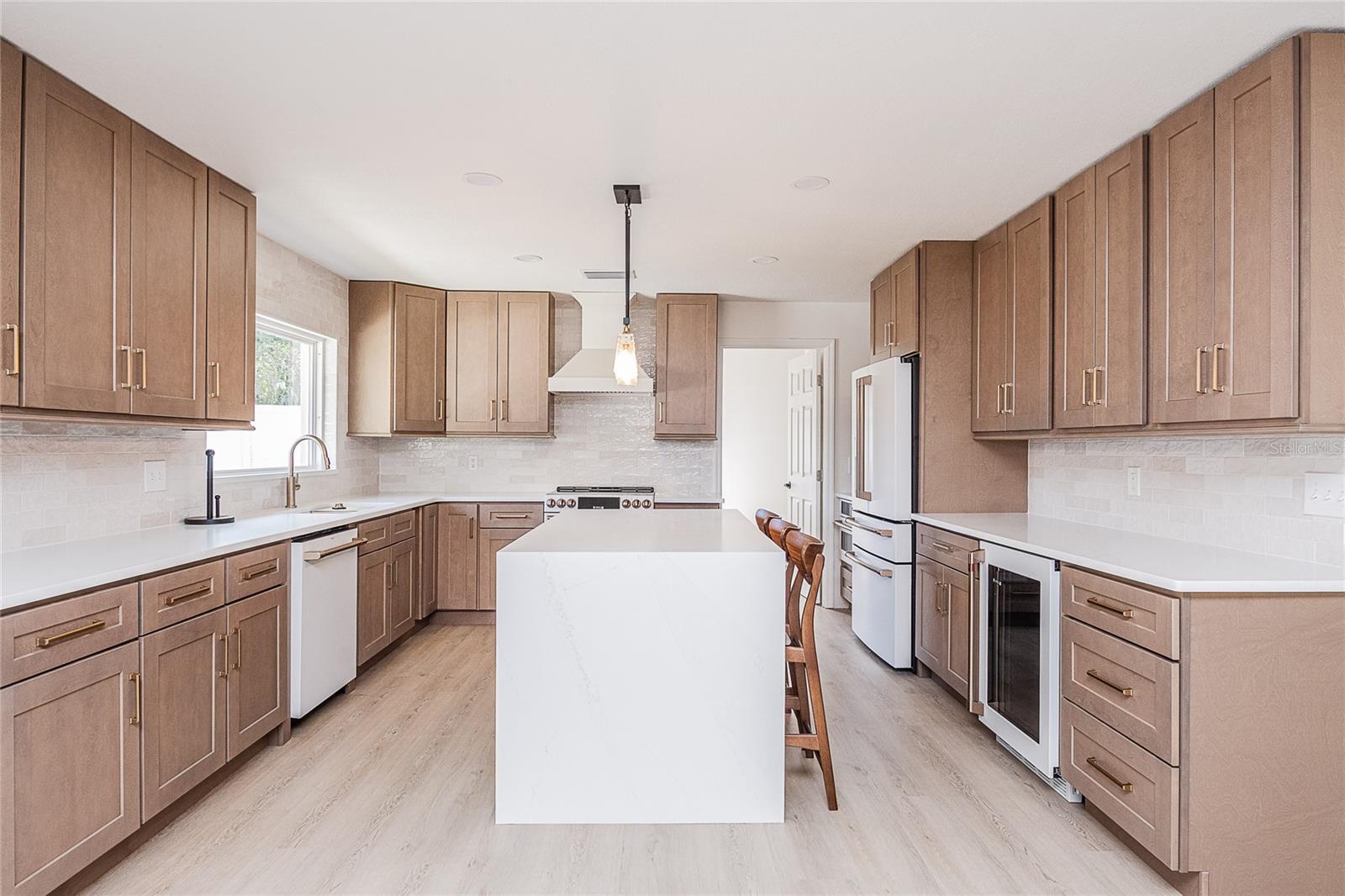 Image 10 of 24 For 6212 Woodsfield Way