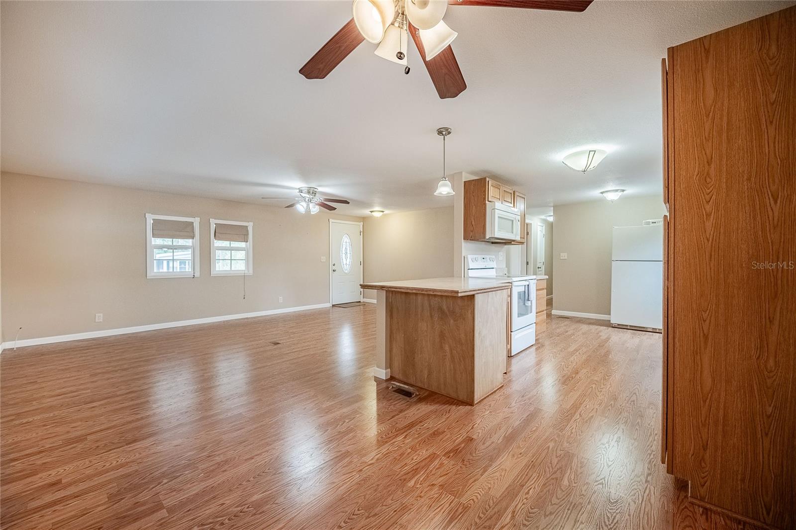 Image 23 of 54 For 426 Martin Drive