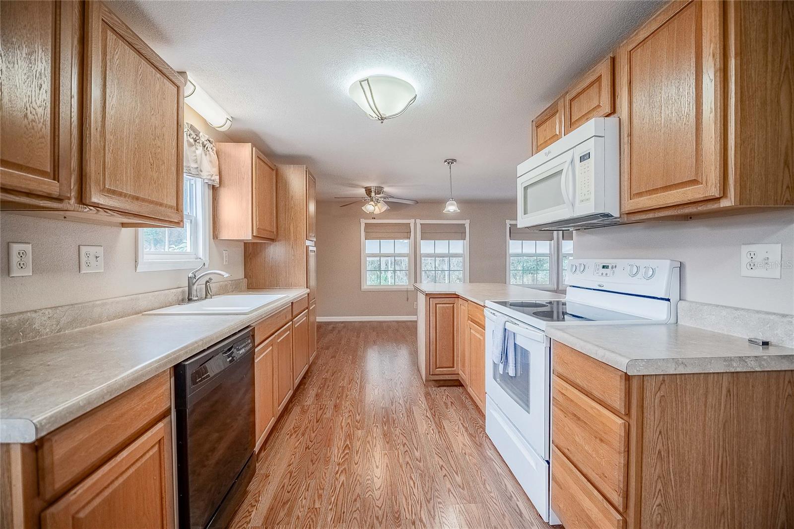 Image 25 of 54 For 426 Martin Drive