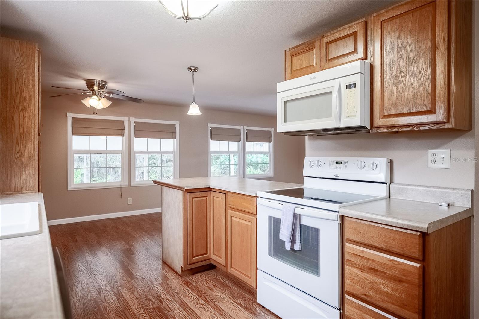 Image 27 of 54 For 426 Martin Drive