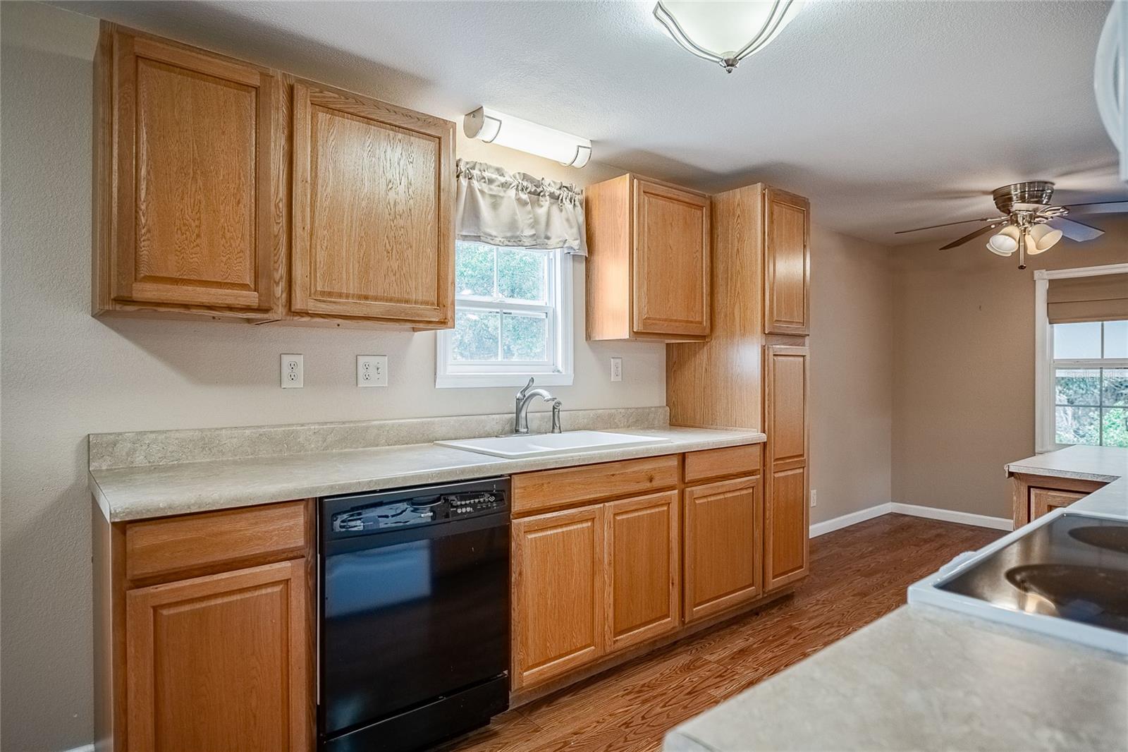 Image 28 of 54 For 426 Martin Drive