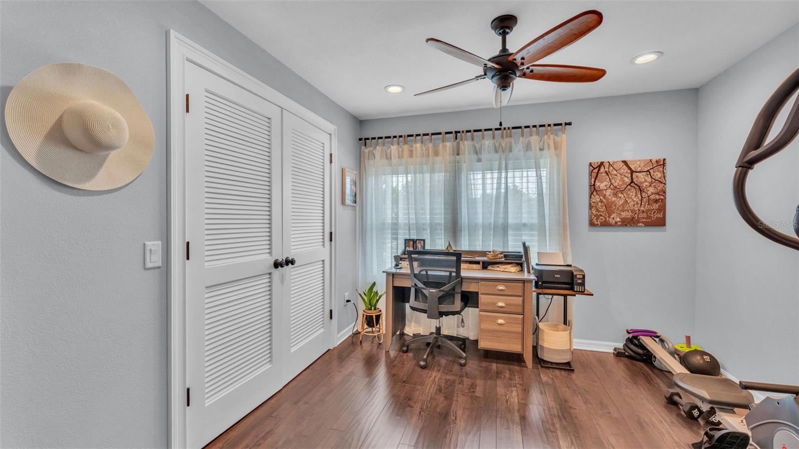 Image 22 of 45 For 4965 Tradition Drive