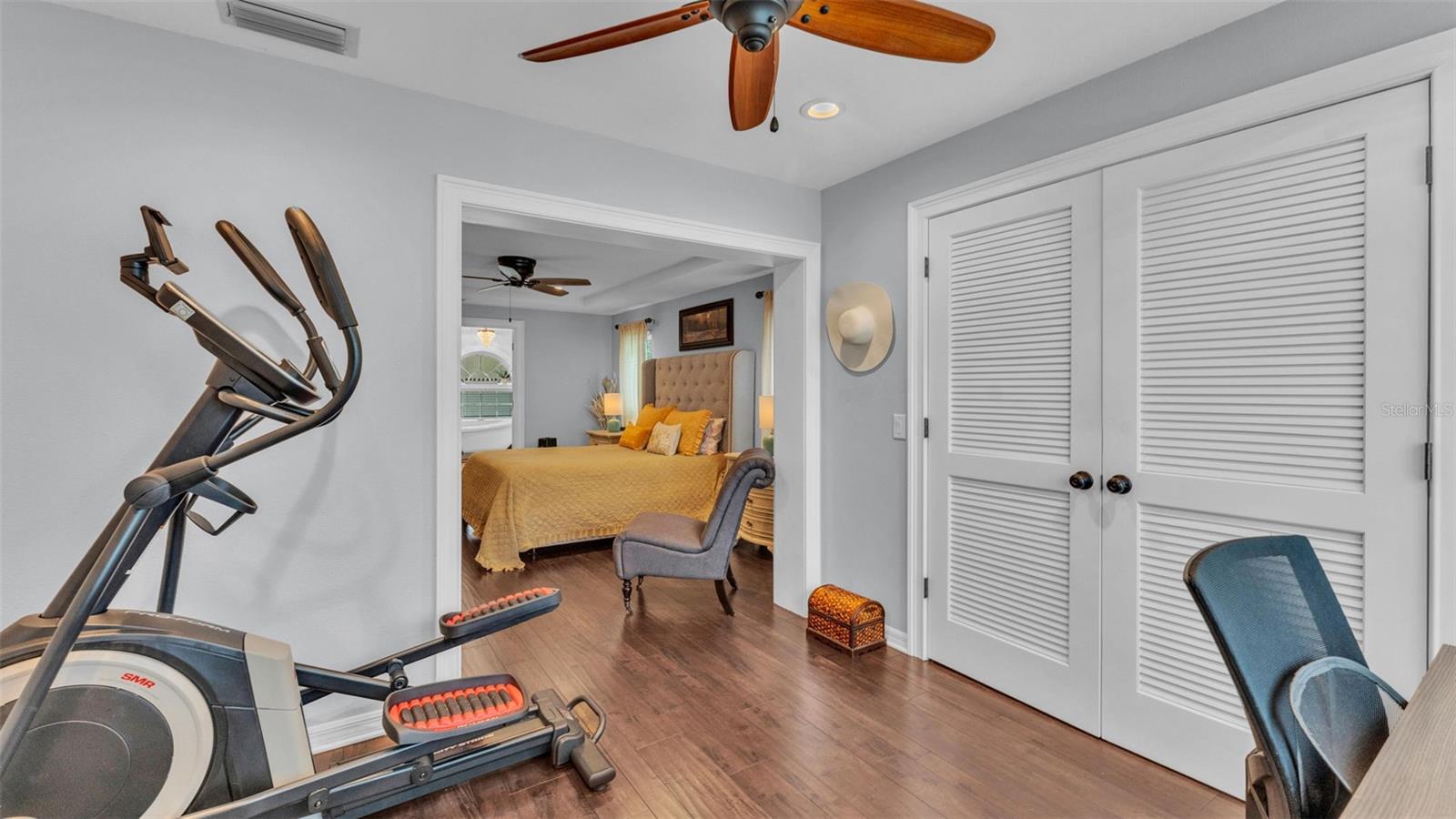 Image 23 of 45 For 4965 Tradition Drive