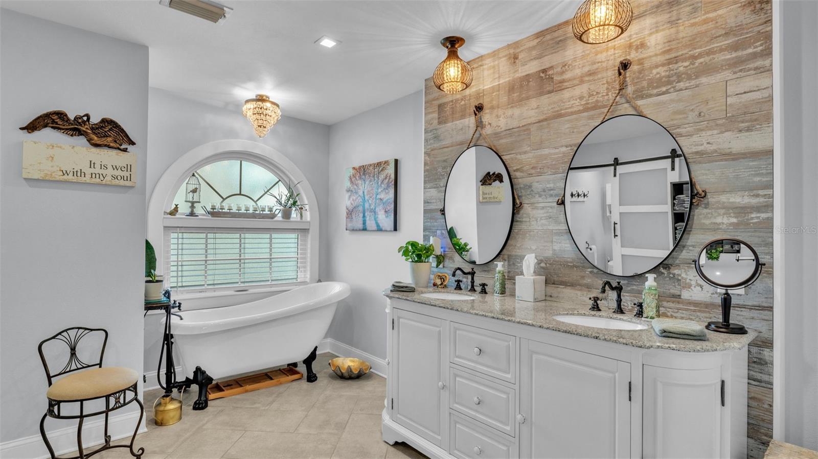 Image 24 of 45 For 4965 Tradition Drive