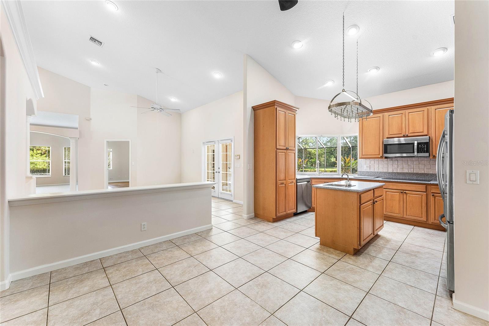 Image 15 of 47 For 13200 Bridgewood Drive